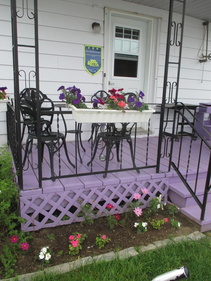 Gite Agricole Les Lilas Saint Wenceslas Exteriér fotografie